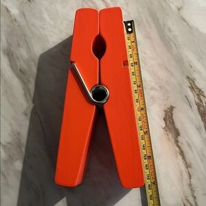 Giant Clothespins (4)
